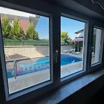 Apartman Aksu , Tam Donanimli Havuzlu Tesisimiz Muhafazakar Ailelere Yoenelliktir