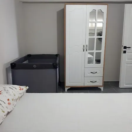 Aksu , Tam Donanimli Havuzlu Tesisimiz Muhafazakar Ailelere Yoenelliktir Apartment