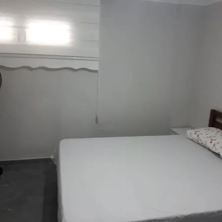 Aksu , Tam Donanimli Havuzlu Tesisimiz Muhafazakar Ailelere Yoenelliktir Apartment