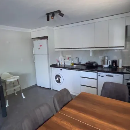 Apartment Aksu , Tam Donanimli Havuzlu Tesisimiz Muhafazakar Ailelere Yoenelliktir *